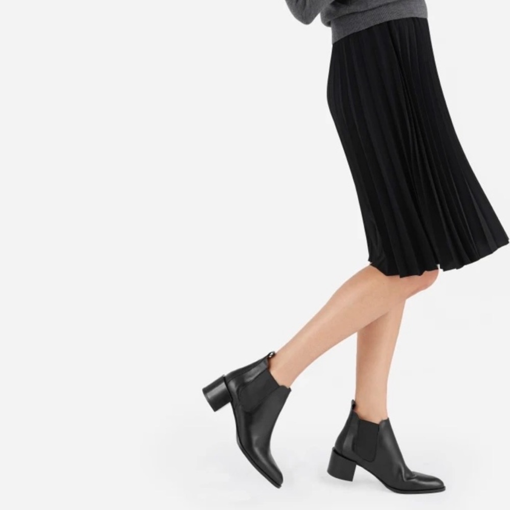 Everlane The Heel Chelsea Boot| Black| Size 7.5 | Made in Italy